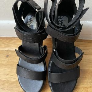 Sorel Black Wedge Sandal Size 8